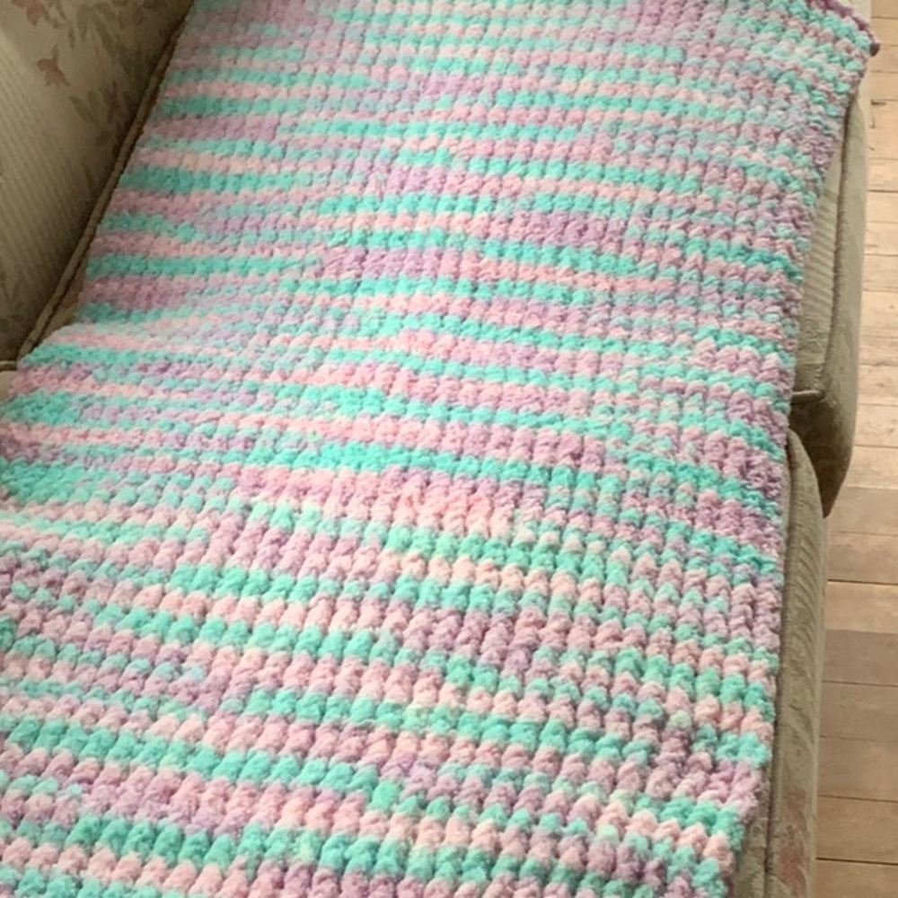 Handmade boom knit blanket by my wife 60 x 40 - Picture 2 of 3